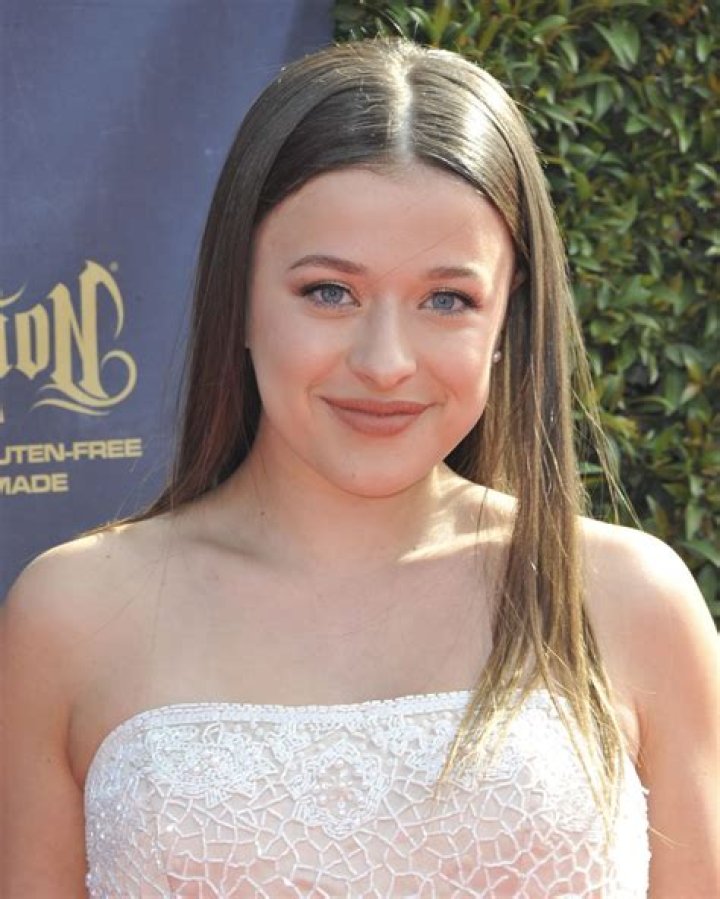 Addison Holley Wiki, Bio, Age, Height, Instagram, Net Worth, Movies And Tv Shows