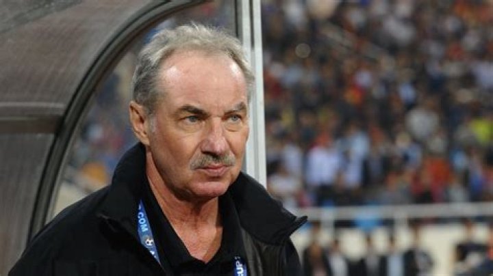 Alfred Riedl Fortune