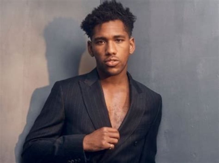 Brandon Mychal Smith Bio, Age, Height, Net Worth, Siblings, Is He Gay?