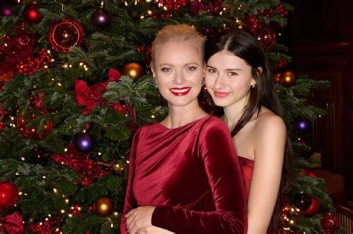 Franziska Knuppe Fortune