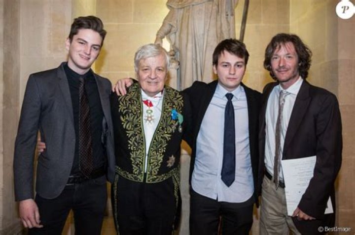 Mathieu Simonet Fils De Jacques Perrin