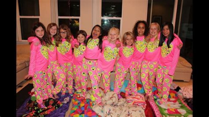 Must-watch movies for your next BFF sleepover